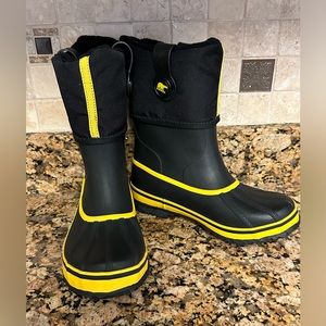 Black & Yellow Sorel Rain Boots With‎ Warming Inserts Size 4 - NEW
